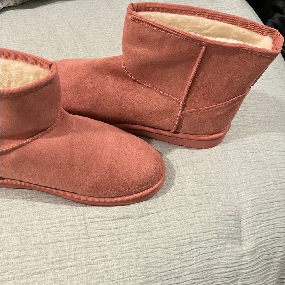 Women's Cozy Suede Winter Boots - Pink - Picture 3 of 10